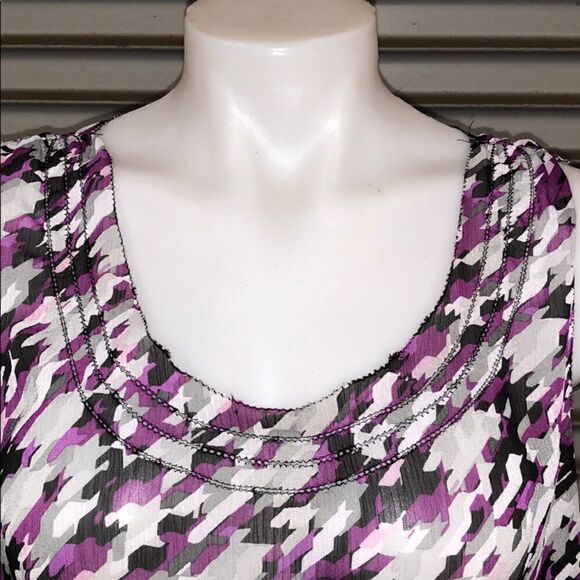 🛍️Apostrophe top side zipper very cute - Picture 4 of 8